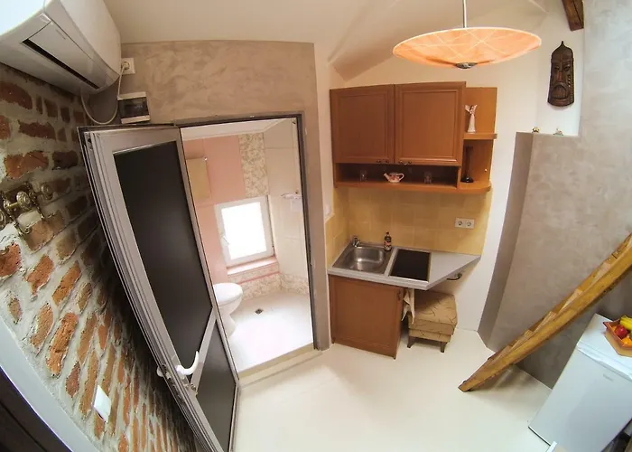 Vitosha Blvd - Attic